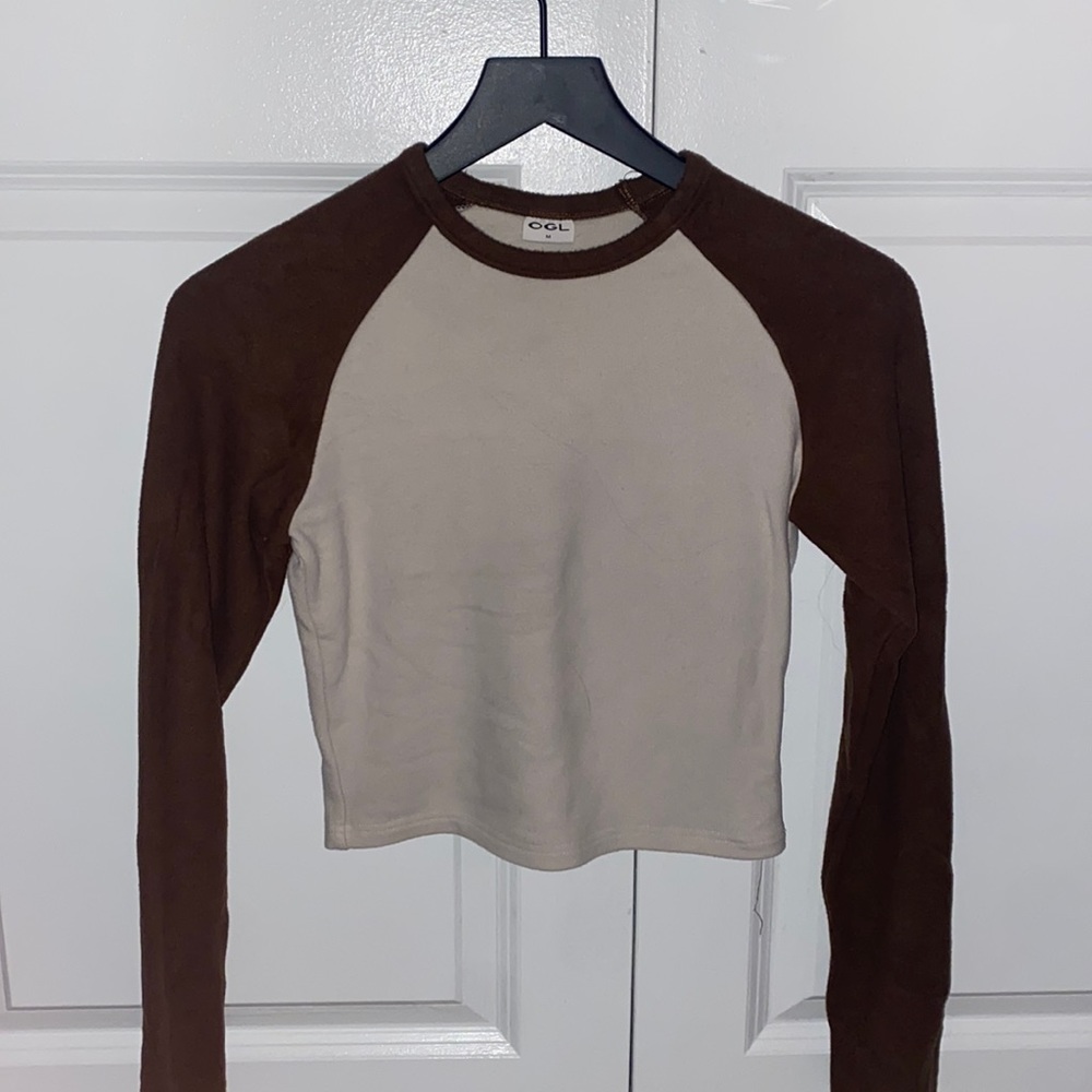 OGL move cropped brown long sleeve